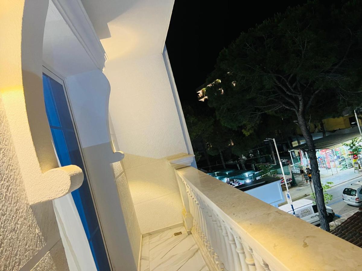Ujvara Hotel Golem  Ngoại thất bức ảnh