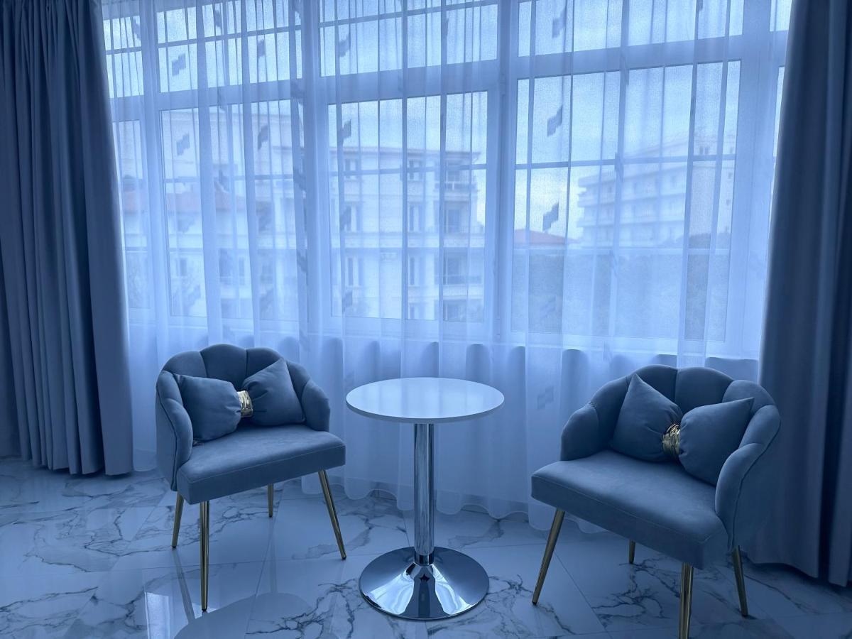 Ujvara Hotel Golem  Ngoại thất bức ảnh